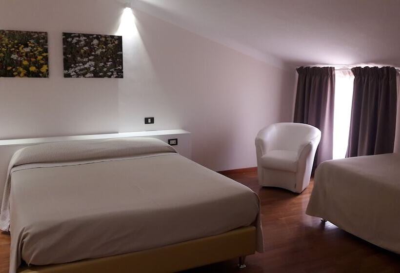 Номер Стандарт Трехместный, Park Hotel San Michele