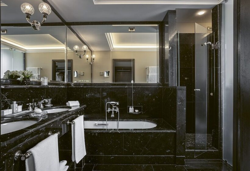 Suite Classica, Hassler Roma