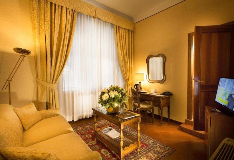 Suite Junior, Posta