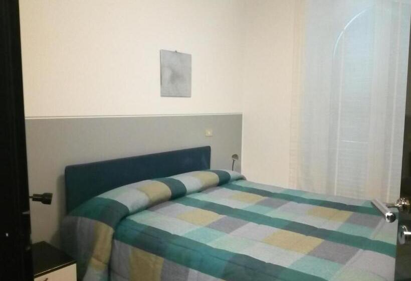 آپارتمان 1 خوابه با بالکن, Savoia Apartments