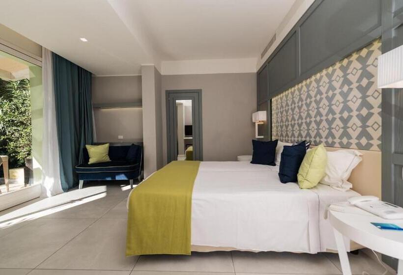 Семейный Номер Вид на Сад, Forte Village Resort  Pineta