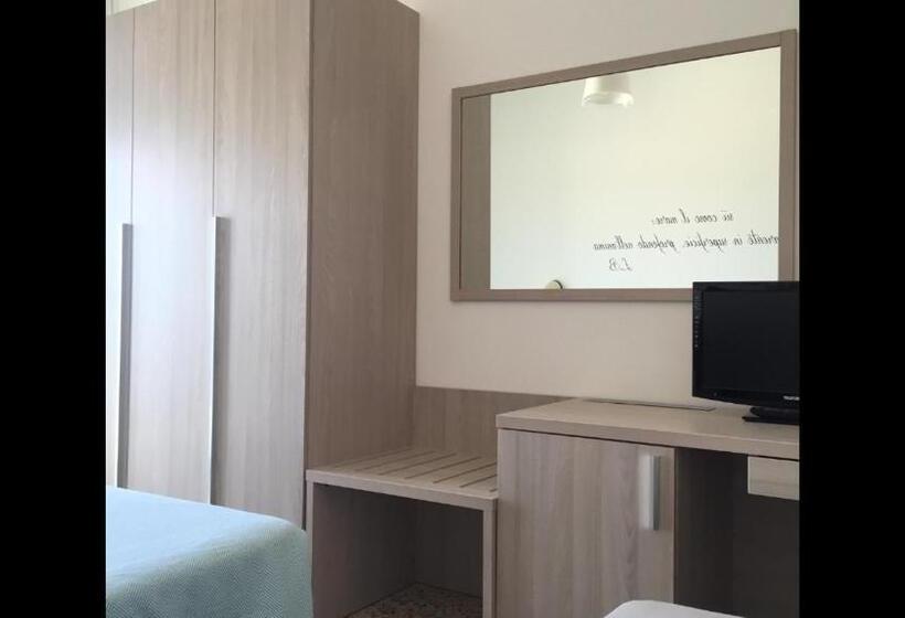 اتاق استاندارد سه نفره, Mareblu