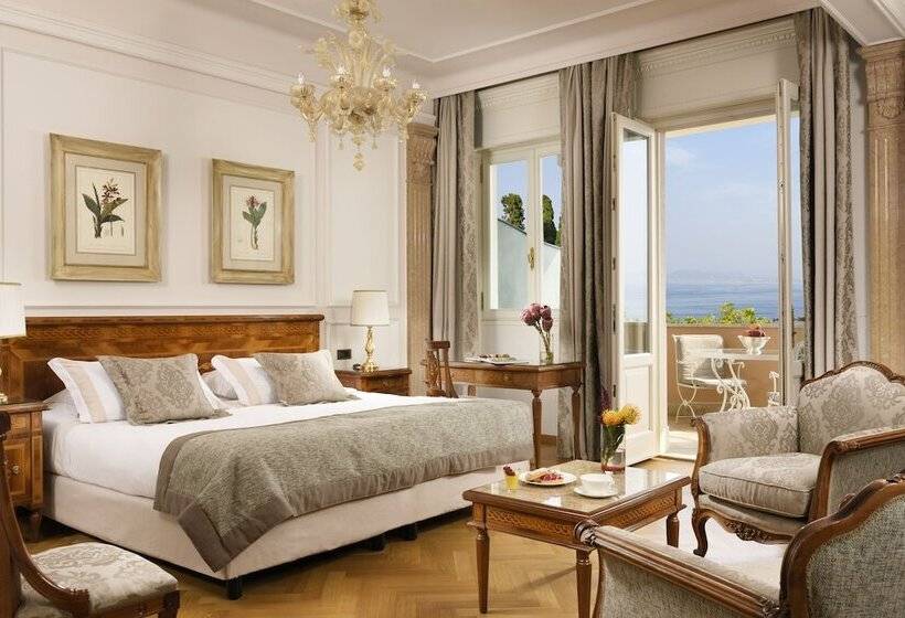 Номер Стандарт Вид на Озеро, Villa Cortine Palace Relais Chateaux