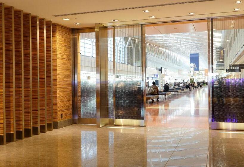 Номер Премиум, Haneda Excel Hotel Tokyu Haneda Airport Terminal 2