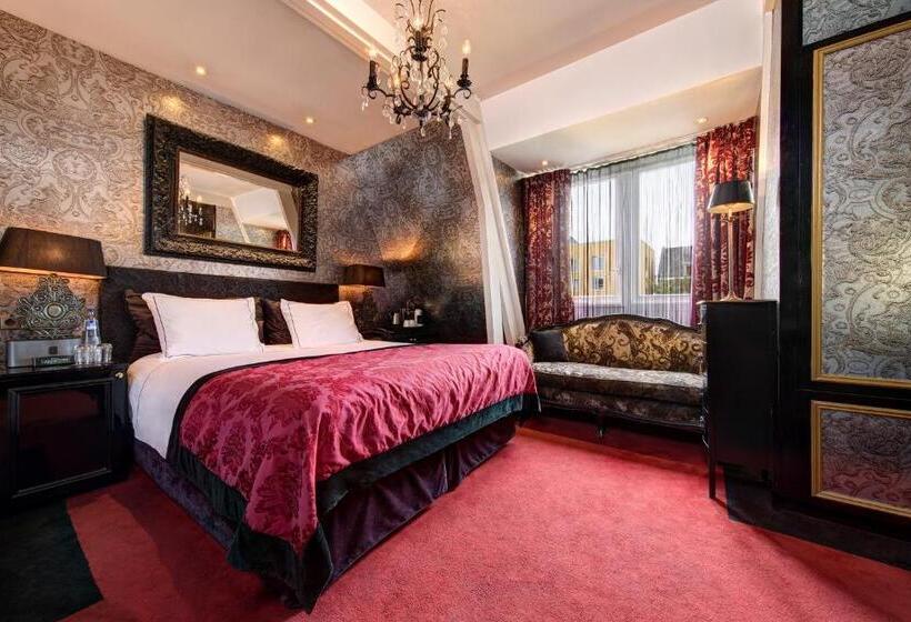 Номер Deluxe Вид на Сад, The Pavilions Amsterdam, The Toren
