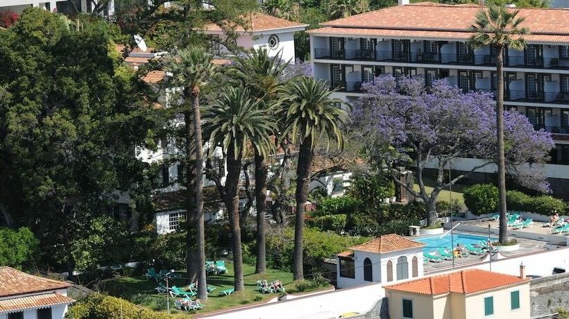 اتاق سوپریور با چشم‌انداز جانبی دریا, Quinta Da Penha De Franca