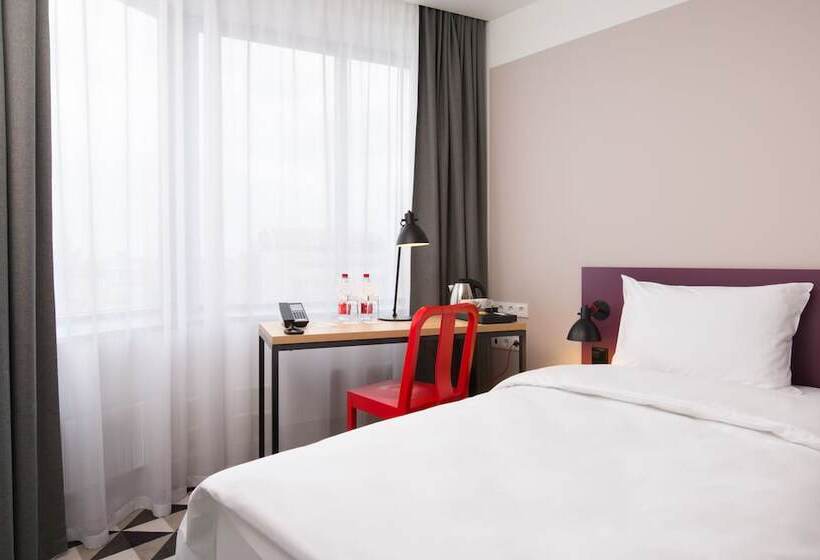 Номер Стандарт, Azimut Hotel Smolenskaya Moscow