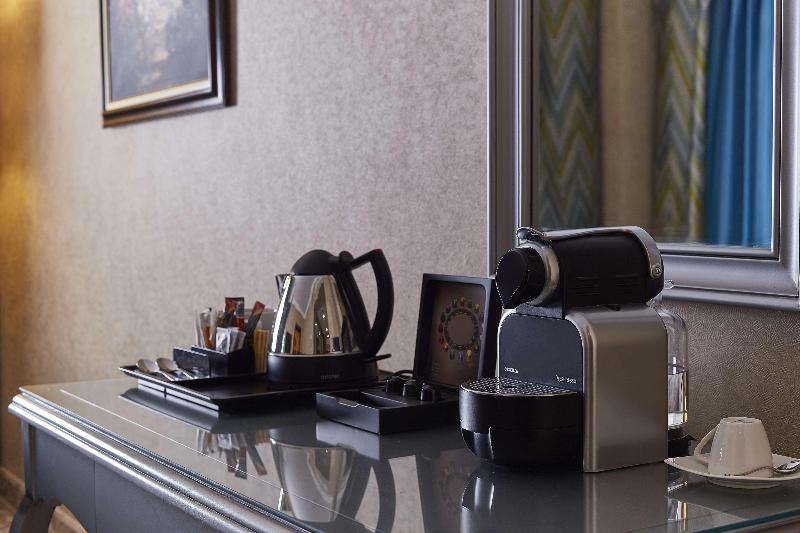 اتاق اجرایی, Hilton Alexandria Corniche