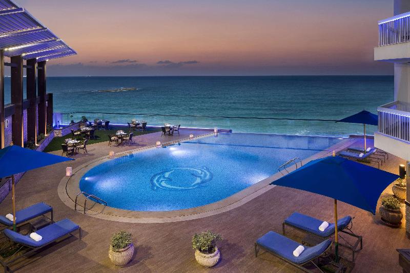 اتاق اساندارد با چشم‌انداز جانبی به دریا, Hilton Alexandria Corniche