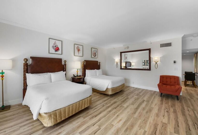 스탠다드 룸 더블 침대 2개, Beachcomber Resort & Club