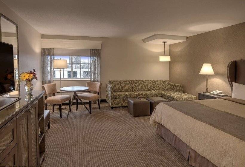 带2个双人床的标准工作室, Best Western Plus The Normandy Inn & Suites