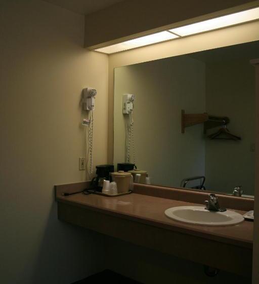 Номер Стандарт, Black Canyon Motel