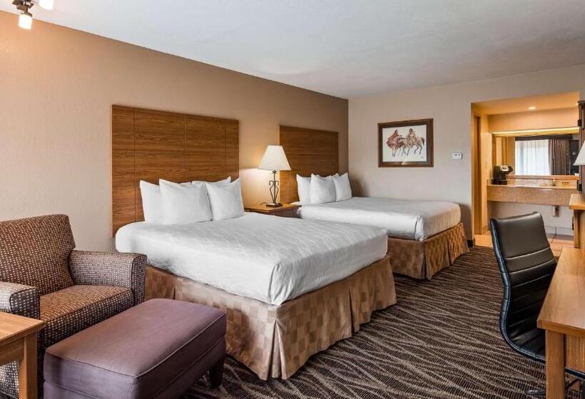 标准间带游泳池, Best Western Plus Saddleback Inn And Conference Center