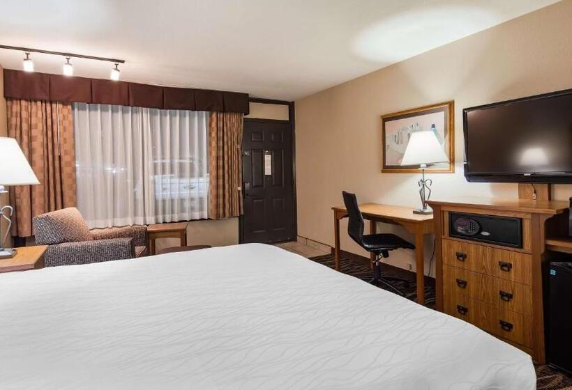 标准间带游泳池, Best Western Plus Saddleback Inn And Conference Center