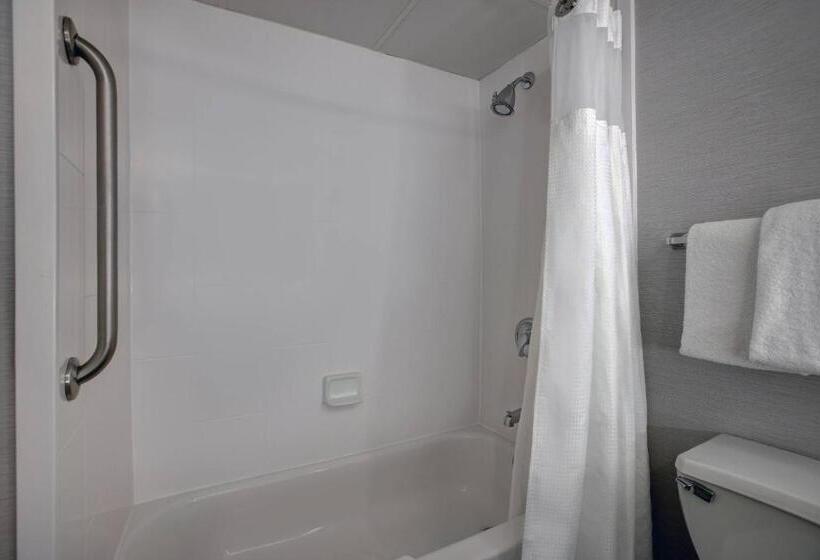 ２ダブルベッドのスタンダードルーム, Courtyard Chicago Elmhurst/oakbrook Area