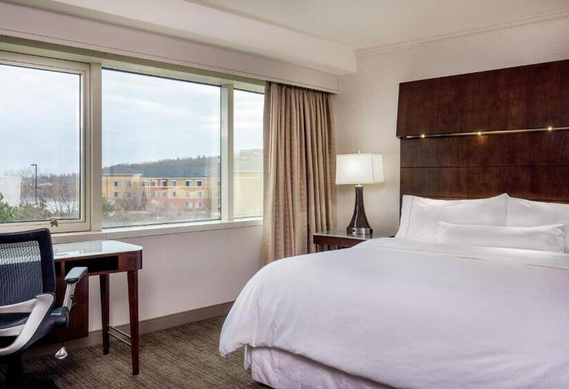 주니어 스위트 킹사이즈 침대, The Westin Waltham Boston