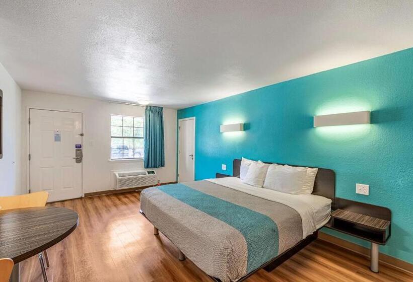 스탠다드 룸 킹사이즈 침대, Motel 6 Georgetown, Tx
