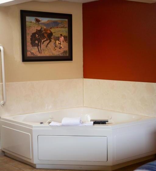 Номер Deluxe Кровать Кинг, Americinn By Wyndham Pampa  Event Center