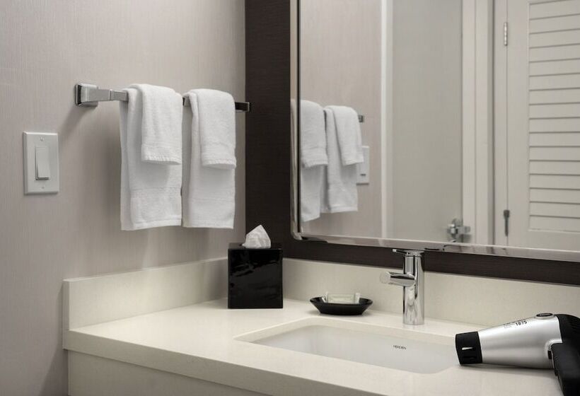 Люкс, Courtyard By Marriott Portland Beaverton