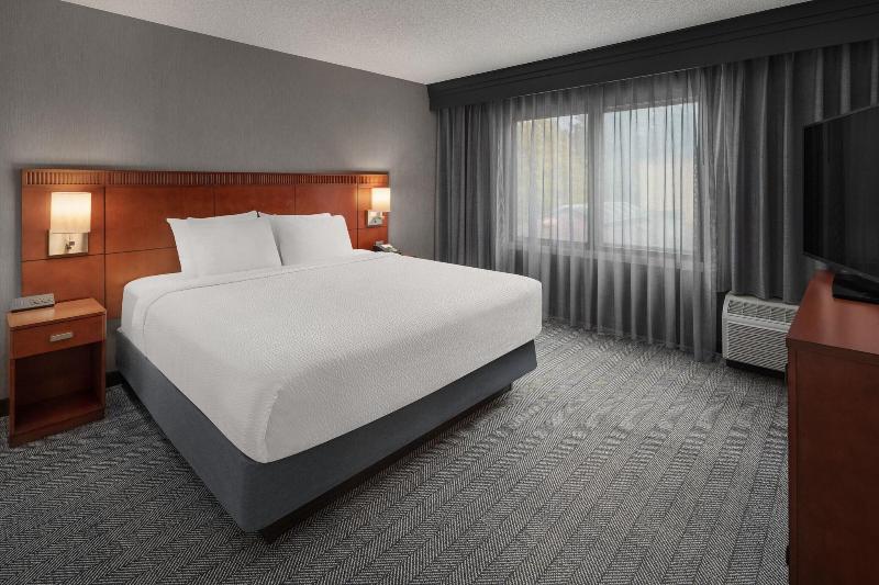 Люкс, Courtyard By Marriott Portland Beaverton