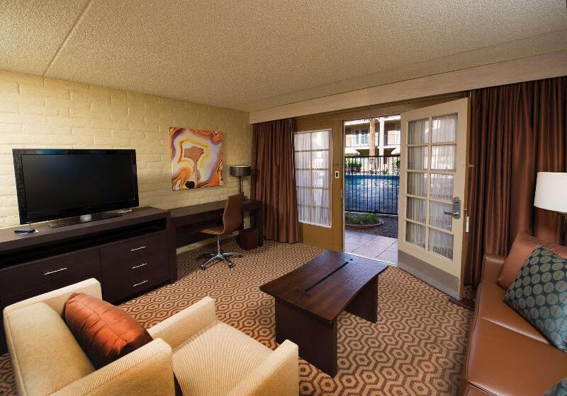 سوئیت با تخت بزرگ, Doubletree Suites By Hilton Tucson   Williams Center