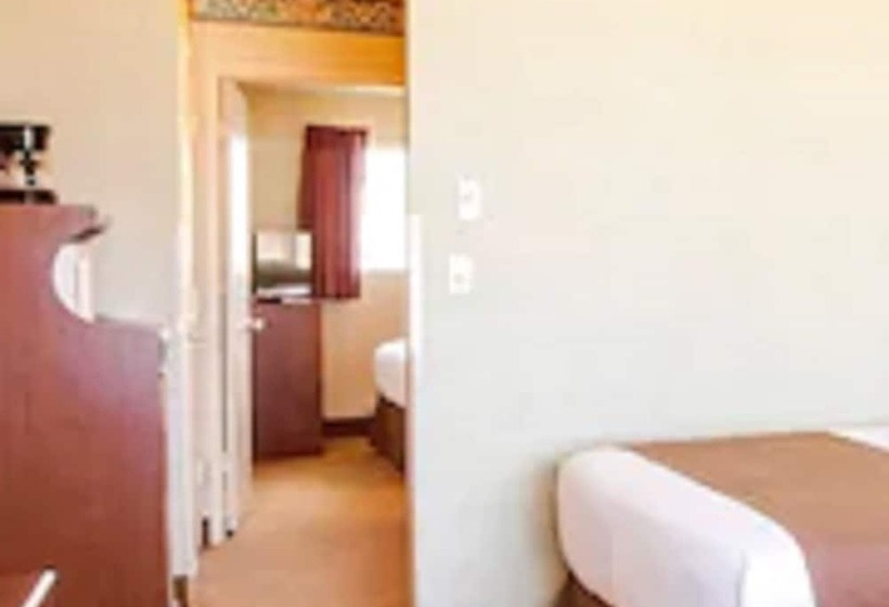 스탠다드 룸 더블 침대 2개, Ebb Tide Oceanfront Inn