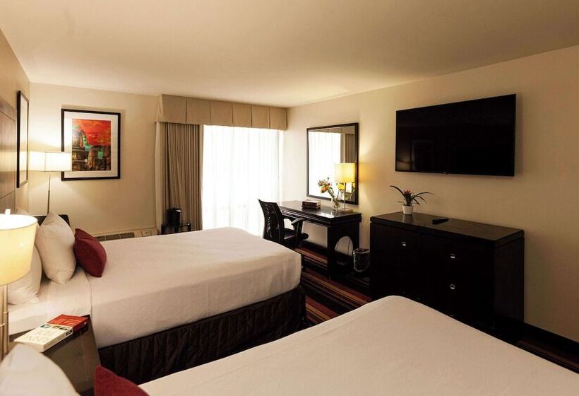 带2个双人床的标准工作室, Clarion Hotel New Orleans   Airport & Conference Center