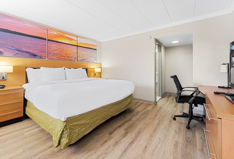 Номер Стандарт Двуспальная Кровать, Days Inn & Suites By Wyndham Roseville/detroit Area