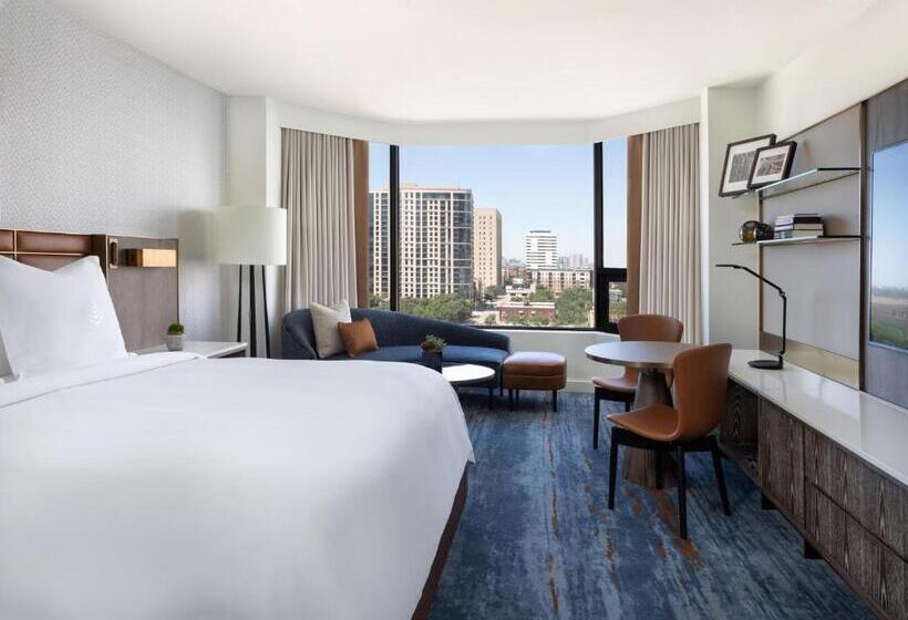 キングサイズベッドのデラックスルーム, Four Seasons Hotel Houston