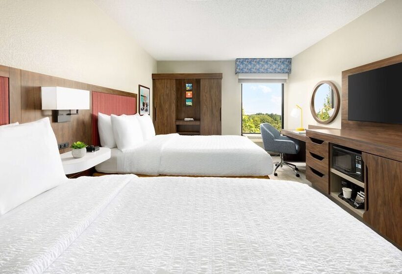 Номер Стандарт 2 Двуспальные Кровати, Hampton Inn Long Island/islandia