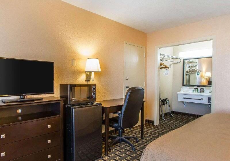 스탠다드 룸 킹사이즈 침대, Quality Inn Ada Near University