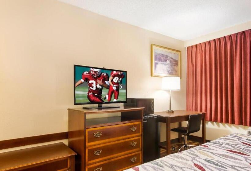 Номер Deluxe Кровать Кинг, Red Roof Winchester   Lexington East