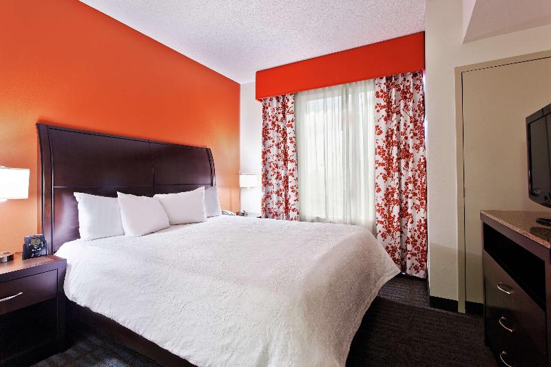 Suite King Size Bed, Hilton Garden Inn Springfield, Il