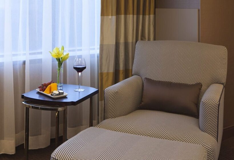 스탠다드 룸 더블 침대 2개, The Plaza Hotel Columbus At Capitol Square