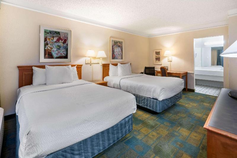 디럭스 룸, Motel 6 Phoenix, Az   Midtown