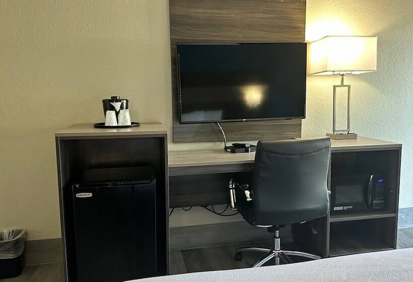 Номер Стандарт 2 Двуспальные Кровати, Days Inn By Wyndham San Diego Vista