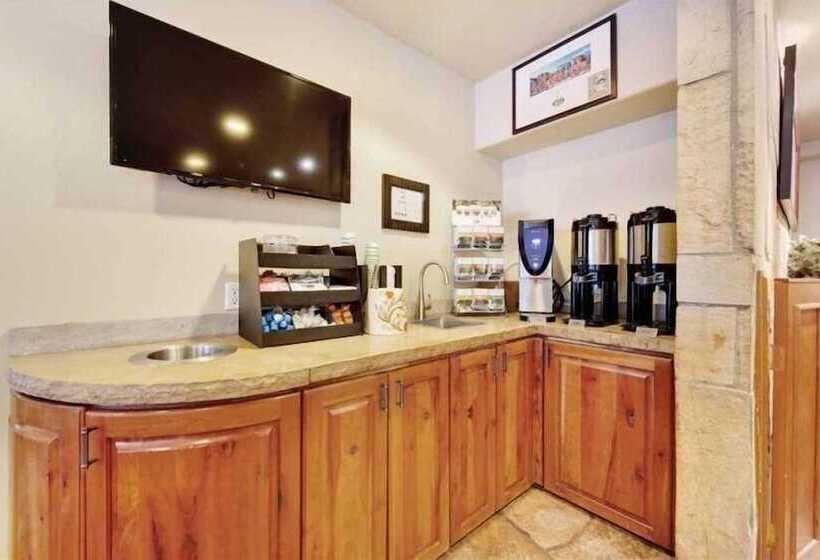 Апартаменты 1 Спальня, Lion Square Lodge
