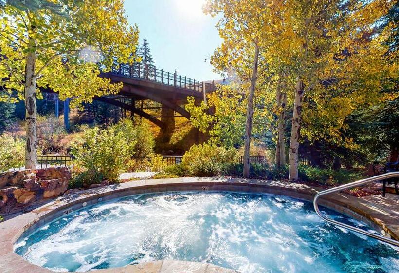 Апартаменты 1 Спальня, Lion Square Lodge