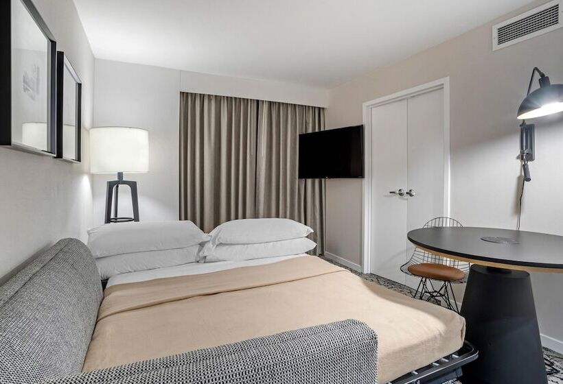 스위트, Sheraton Suites Old Town Alexandria