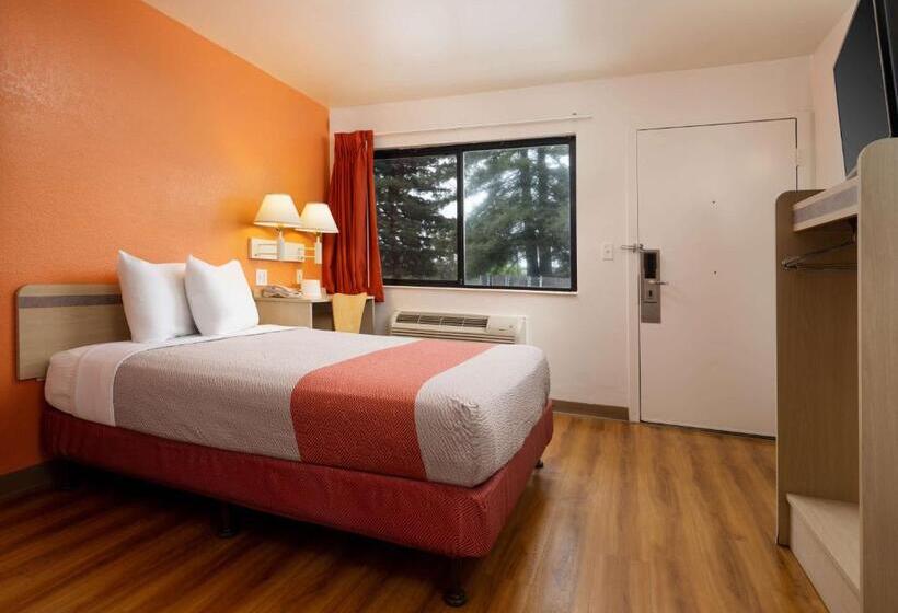 Номер Deluxe, Motel 6 San Luis Obispo, Ca  North
