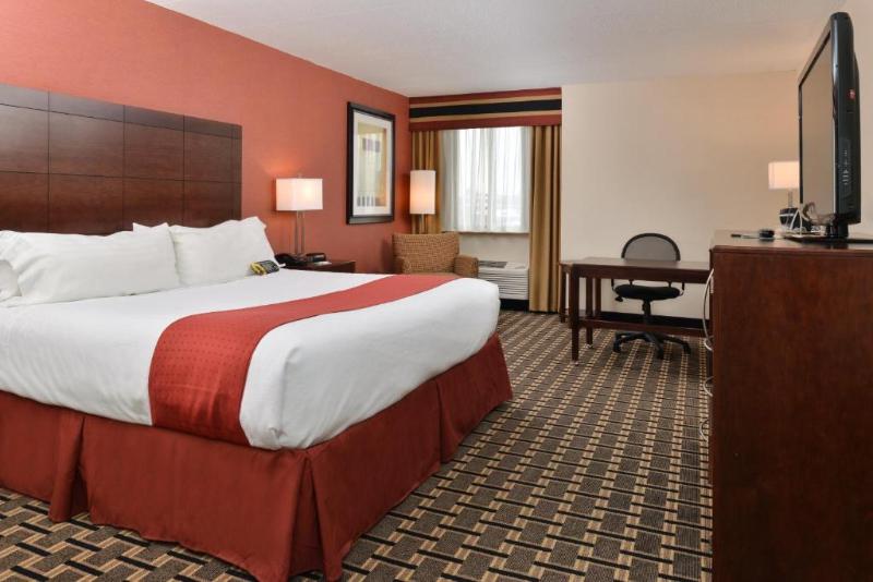 스탠다드 룸 킹사이즈 침대, Holiday Inn New London, An Ihg