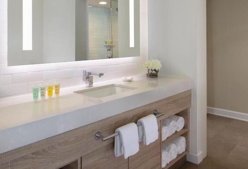 Полулюкс Кровать Кинг, Pelican Cove Resort & Marina