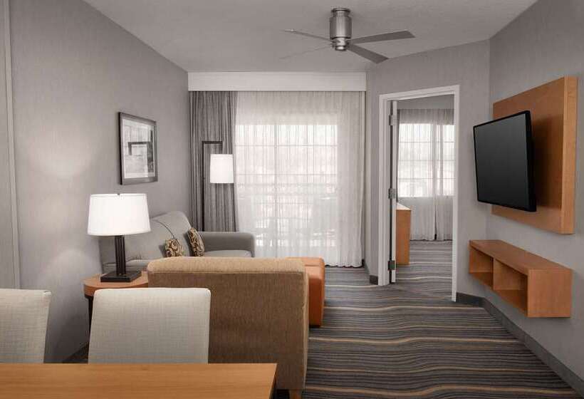 Suite met Kingsize Bed, Embassy Suites By Hilton West Palm Beach Central