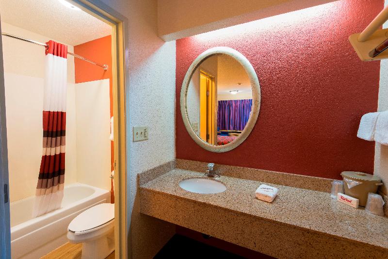 Номер Superior Кровать Кинг, Red Roof Inn Dayton South  Miamisburg