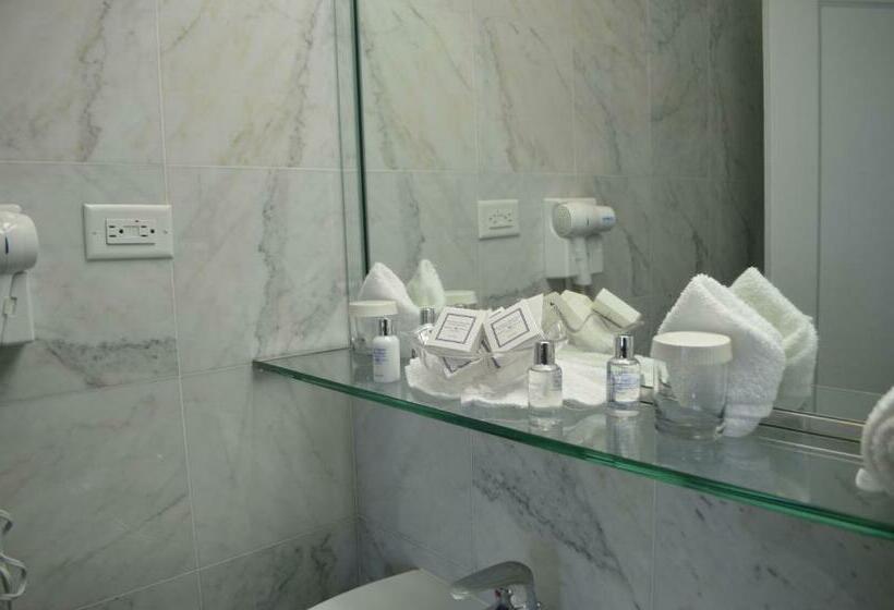 غرفة قياسية سرير كينج, Congress Plaza Hotel Chicago