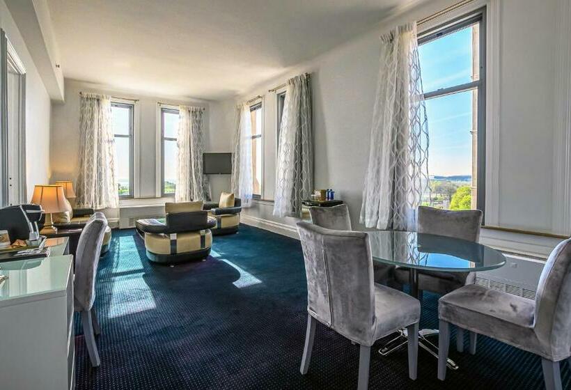 جناح مطل على المدينة, Congress Plaza Hotel Chicago