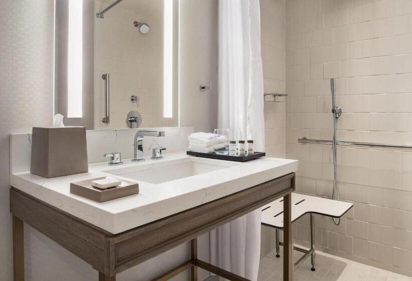 스탠다드 룸 더블 침대 2개, Sheraton Madison