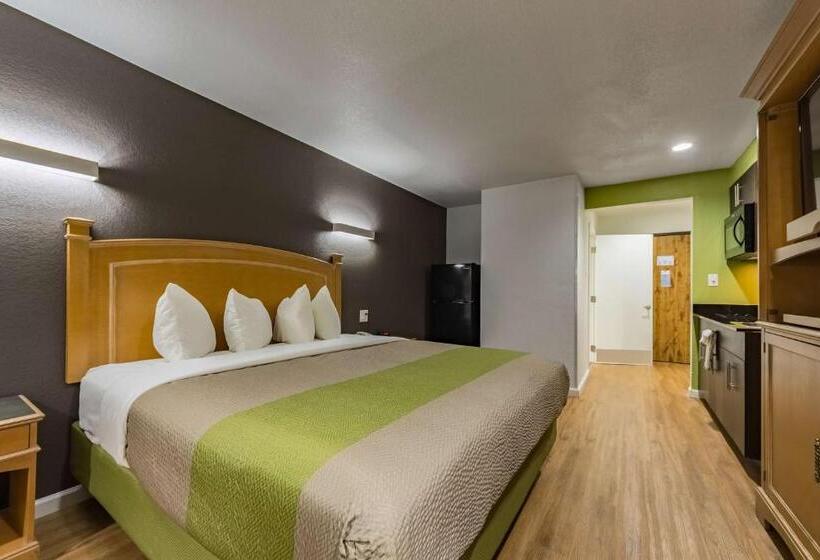 带大床的豪华间, Quality Inn & Suites Plano East   Richardson