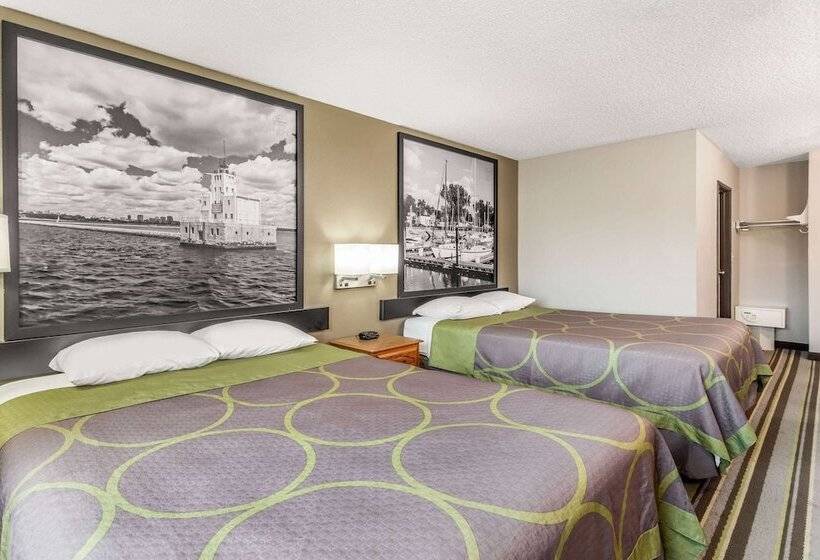 Номер Стандарт 2 Двуспальные Кровати, Super 8 By Wyndham Green Bay Near Stadium