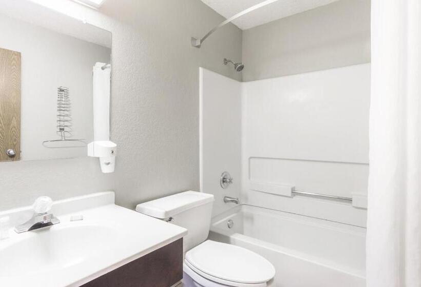 Номер Стандарт, Super 8 By Wyndham St. Charles